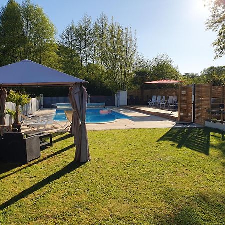 Luxury Safari Tents At Moulin Du Pommier Glamping & Camping Saulgond Exteriér fotografie