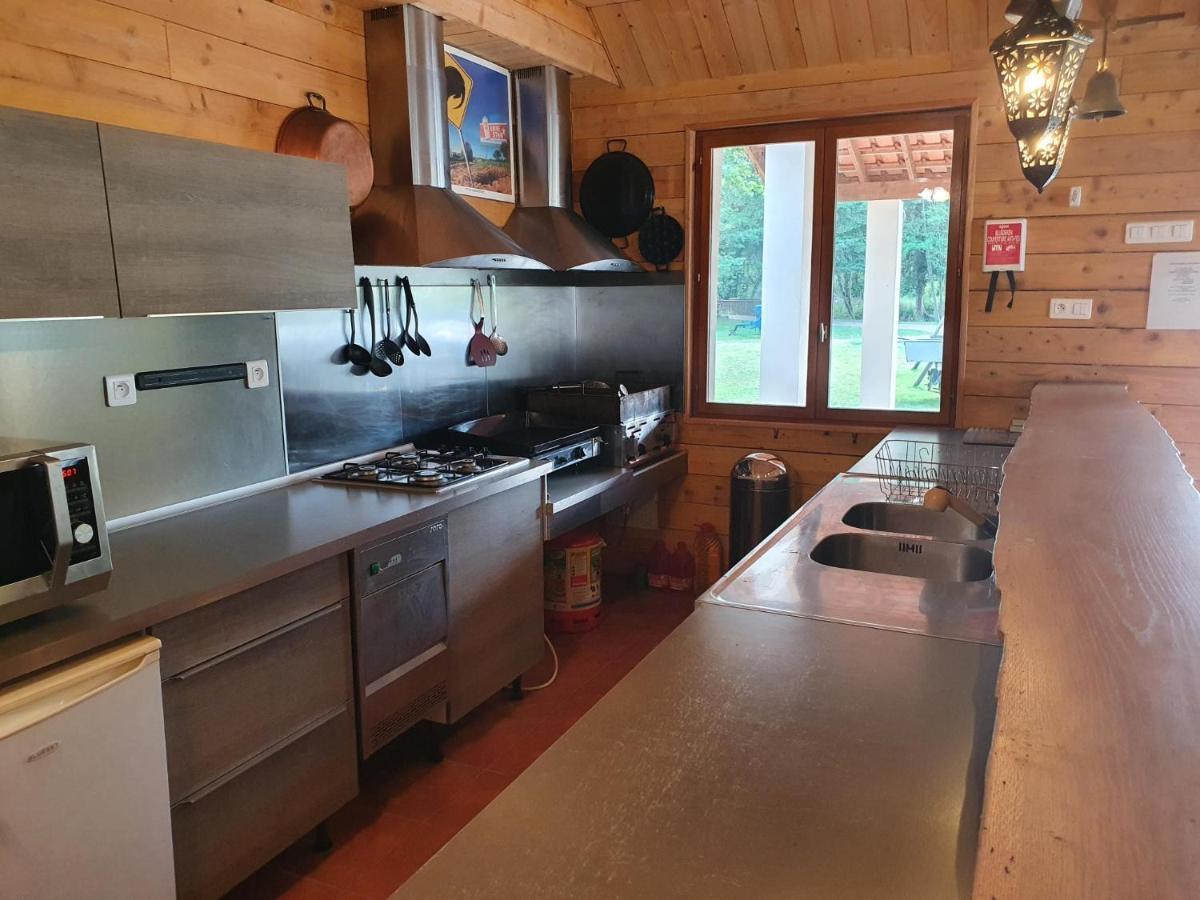Luxury Safari Tents At Moulin Du Pommier Glamping & Camping Saulgond Exteriér fotografie