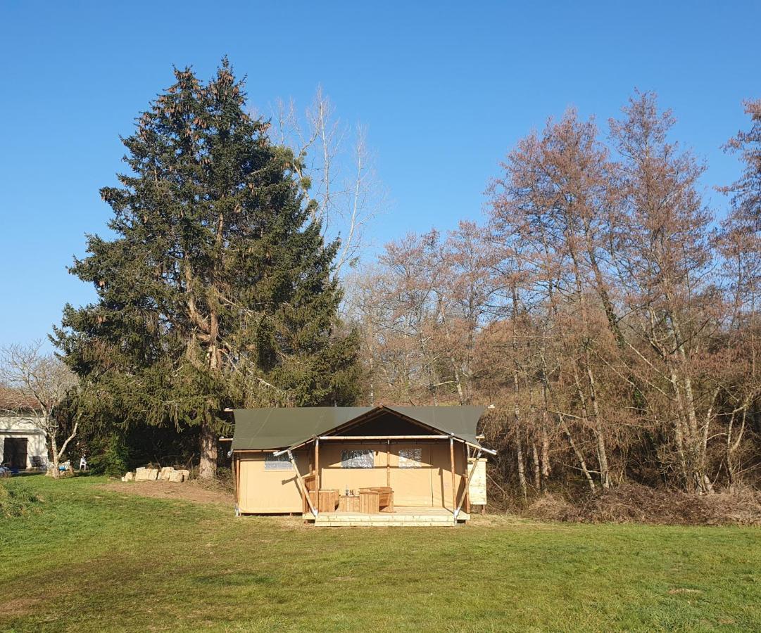 Luxury Safari Tents At Moulin Du Pommier Glamping & Camping Saulgond Exteriér fotografie