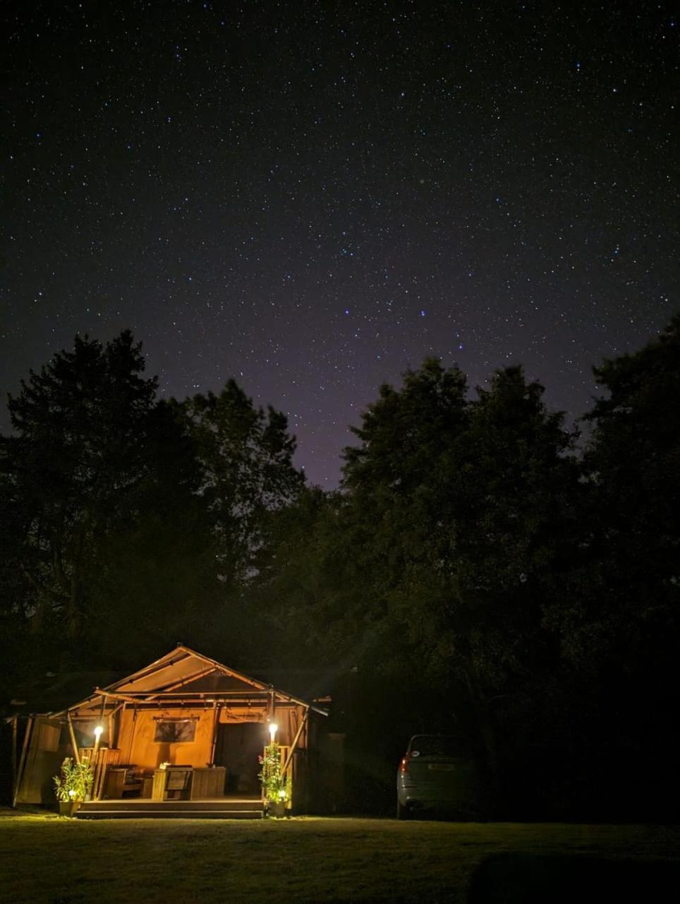 Luxury Safari Tents At Moulin Du Pommier Glamping & Camping Saulgond Exteriér fotografie
