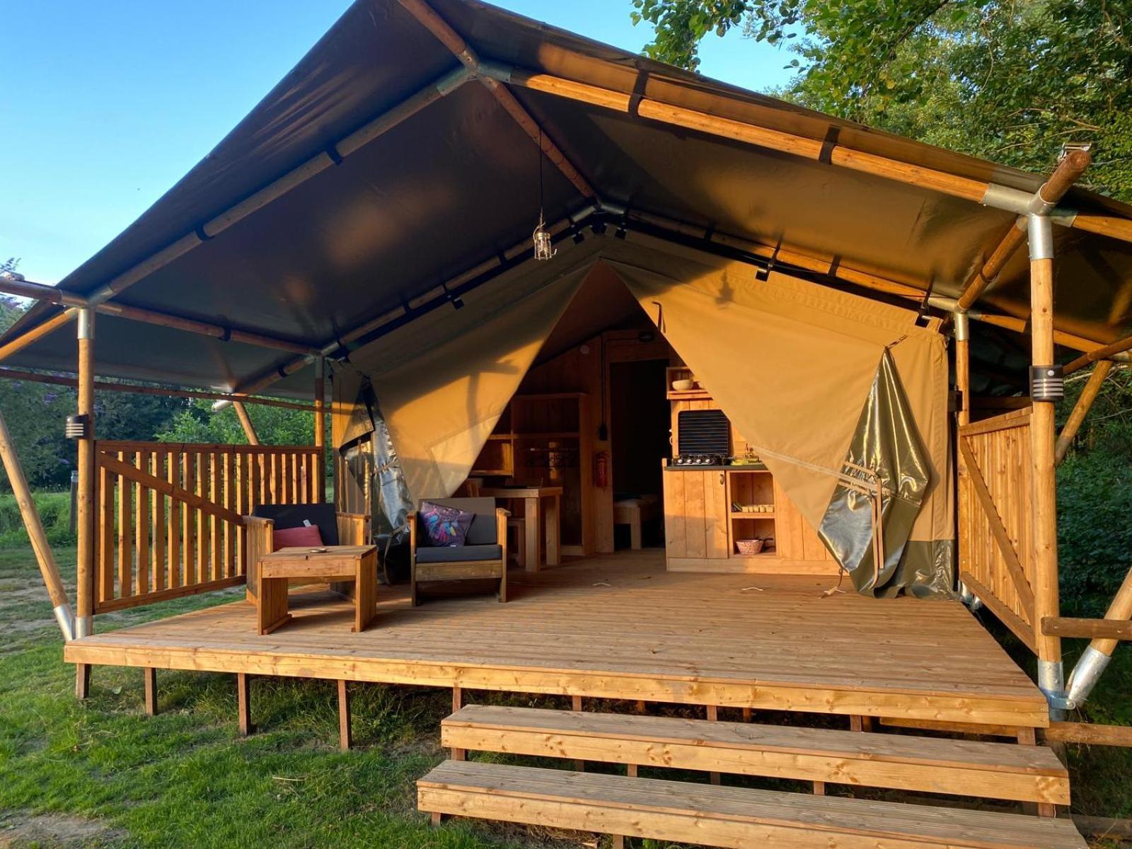 Luxury Safari Tents At Moulin Du Pommier Glamping & Camping Saulgond Exteriér fotografie