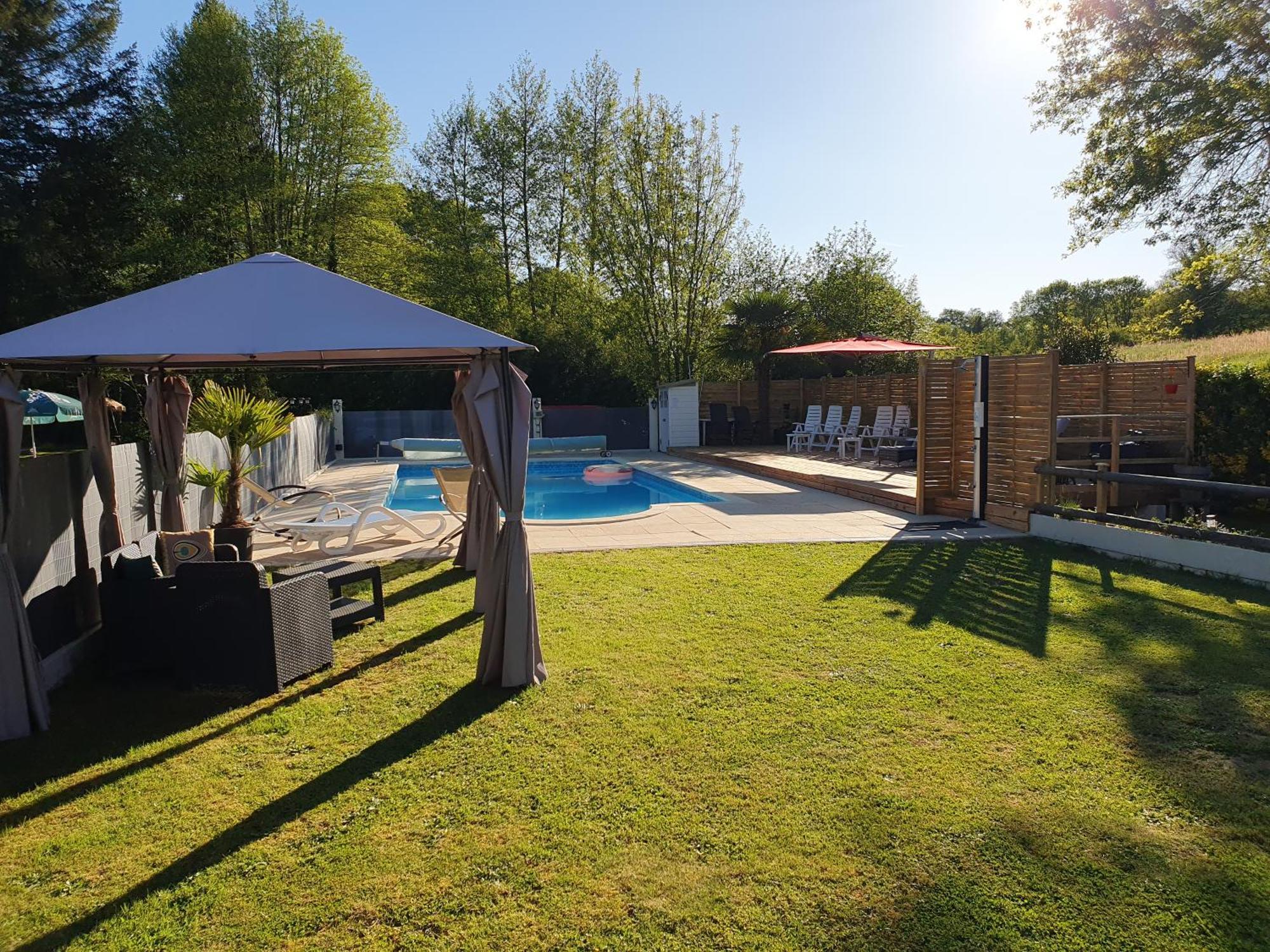 Luxury Safari Tents At Moulin Du Pommier Glamping & Camping Saulgond Exteriér fotografie